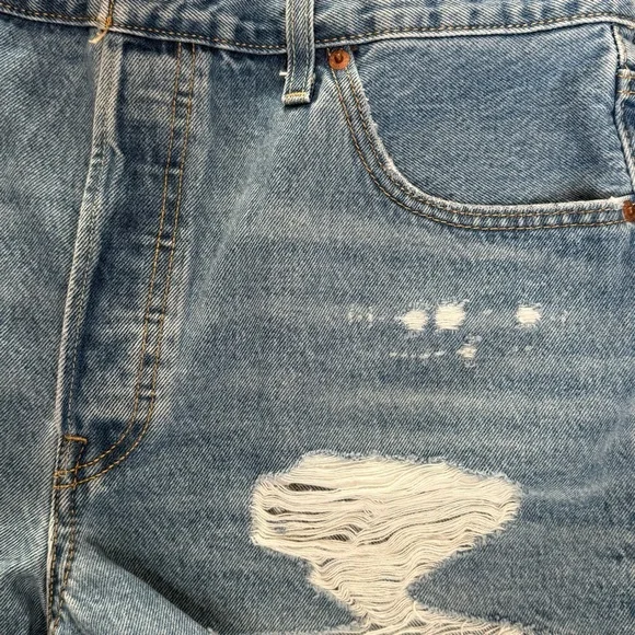 Levi’s 501 Button Fly High-Rise Denim Short W34 Light Wash Distressed Festival - Picture 4 of 15
